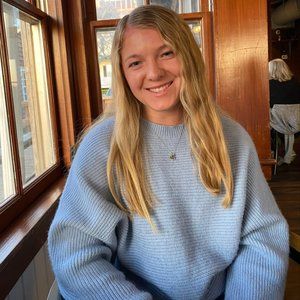 Meet your Posher, Caleigh